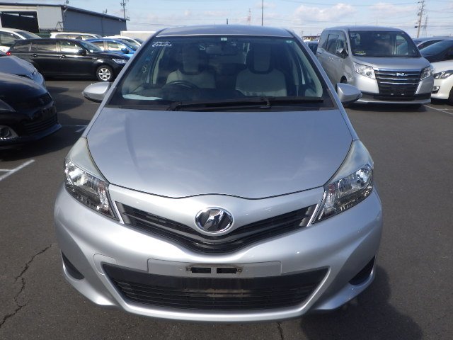 2012 Toyota Vitz